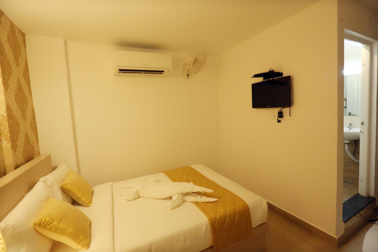 Hotel Swarna Residency Kochi Eksteriør billede